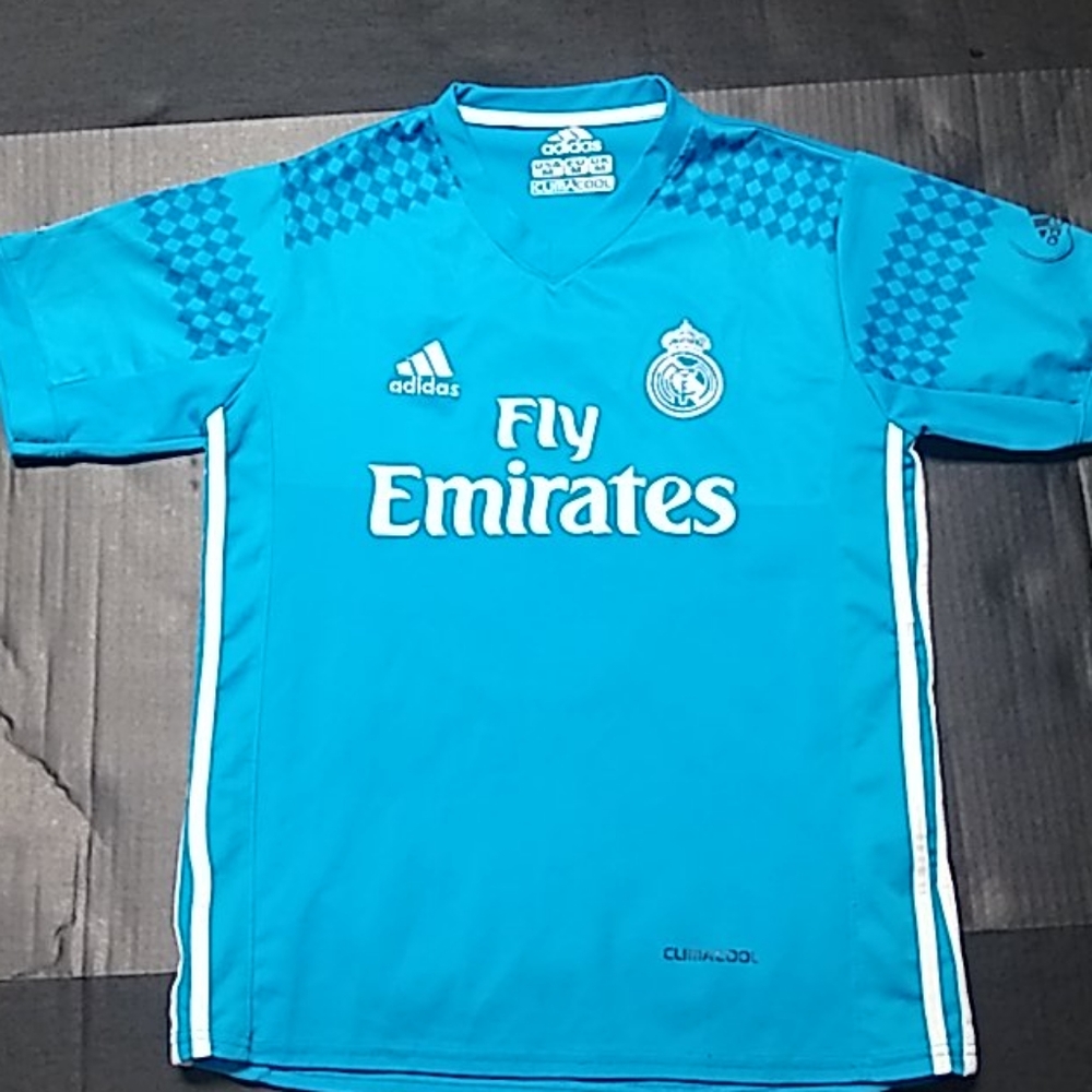 Medium Real Madrid Ronaldo soccer jersey